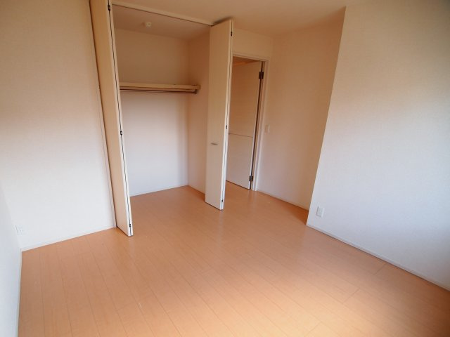 葛城市柿本のアパートの収納|収納のためのスペースです