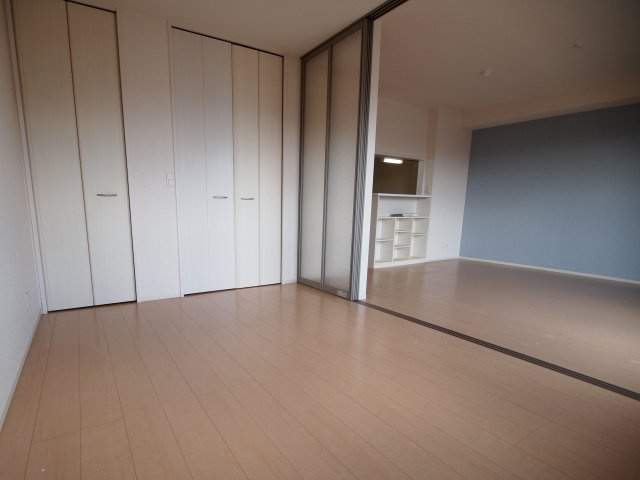 葛城市柿本のアパートの洋室|個人の部屋や寝室として使える洋室です