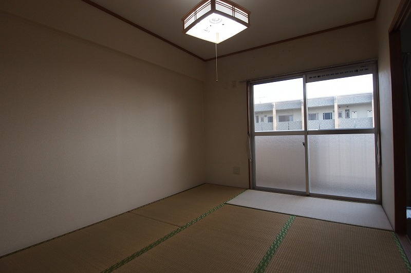 宗像市栄町の賃貸マンションの和室