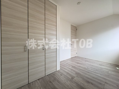 【洋室】 | 船橋１丁目貸家 | 2F　洋室5.6帖