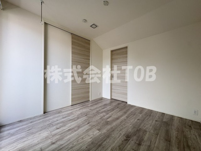 【洋室】 | 船橋１丁目貸家 | 2F　洋室6帖