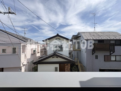 【展望】 | 船橋１丁目貸家 | 2F　洋室6帖　バルコニーからの展望