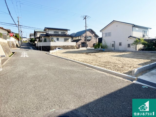 神戸市垂水区美山台　第1期　新築一戸建ての前面道路含む現地写真|周辺は落ち着いた街並みの住宅地！子育てがしやすい住環境です！まだ未完成ですが、現地でしかわからない事もございます。是非一度ご覧ください。