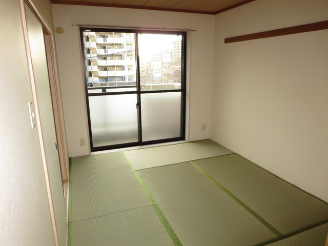 ＤＥＥＲ　ＣＯＵＲＴ壱番館の和室