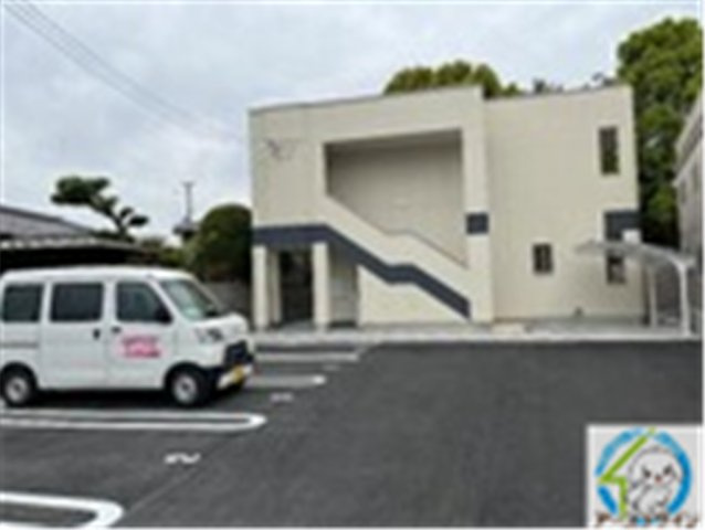 ジェードの駐車場
