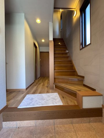 寝屋川市香里西之町の玄関