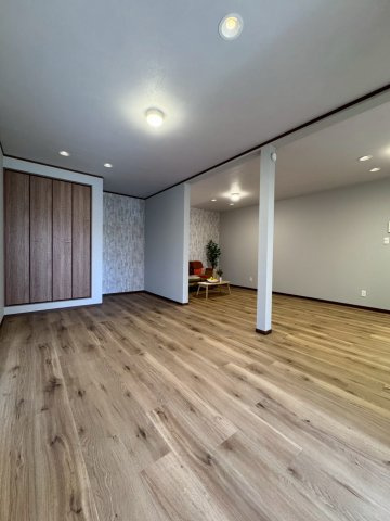 寝屋川市香里西之町の洋室