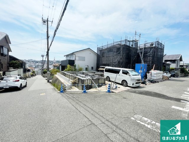 神戸市垂水区美山台　第1期　新築一戸建ての前面道路含む現地写真|周辺は落ち着いた街並みの住宅地！子育てがしやすい住環境です！まだ未完成ですが、現地でしかわからない事もございます。是非一度ご覧ください。