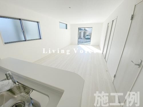【居間・リビング】 | 【仲介手数料０円】相模原市中央区光が丘3丁目　新築一戸建て　全2棟 | 相模原市中央区光が丘3丁目　新築一戸建て　全2棟