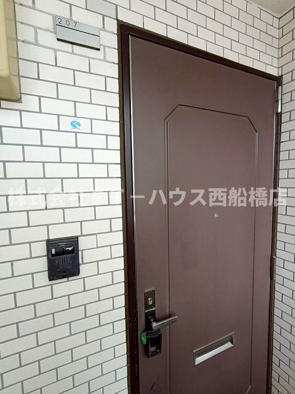 クリスタルパレス東船橋の玄関