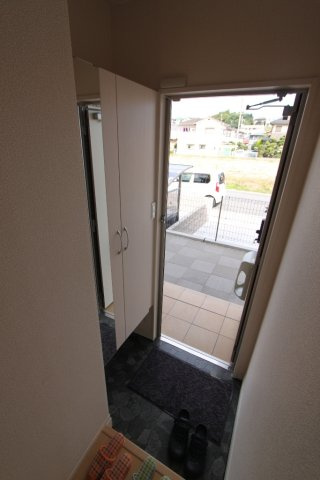 パセオ　E棟の玄関|落ち着いた玄関です