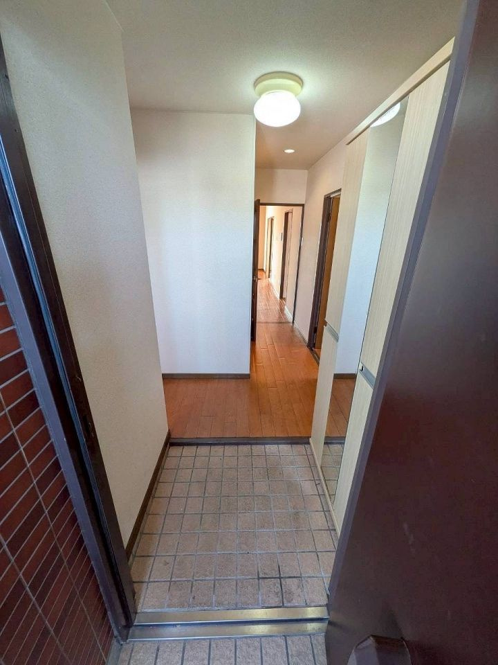 ベルガ徳力新町の玄関
