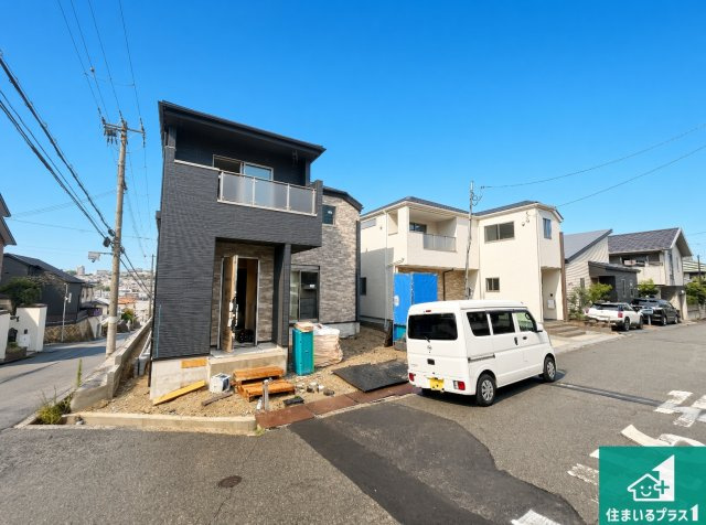 神戸市垂水区美山台　第1期　新築一戸建ての前面道路含む現地写真|周辺は落ち着いた街並みの住宅地！子育てがしやすい住環境です！まだ未完成ですが、現地でしかわからない事もございます。是非一度ご覧ください。