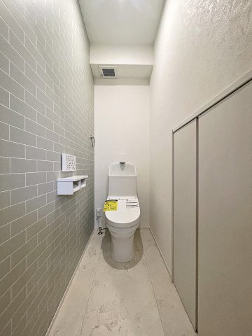 新築戸建・新築建売　会津若松市一箕町　一箕小・一箕中のトイレ|各階にございますので、朝の混雑時や夜中の利用も安心です！