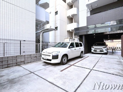 【駐車場】 | メイクス城西レジデンス | カースペースがあります