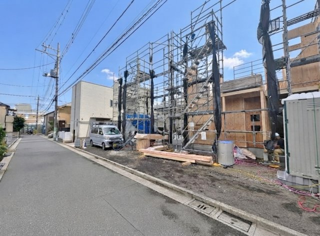 練馬区谷原5丁目 全2棟 B号棟の外観|谷原5丁目の落ち着いた住宅地に誕生します
伸びやかな約4ｍ公道に面した全2棟
