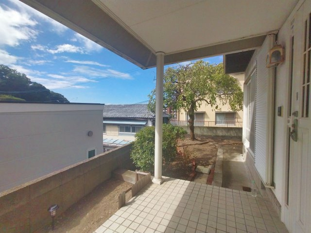 高梨町５LDKプラス１SLDKの庭