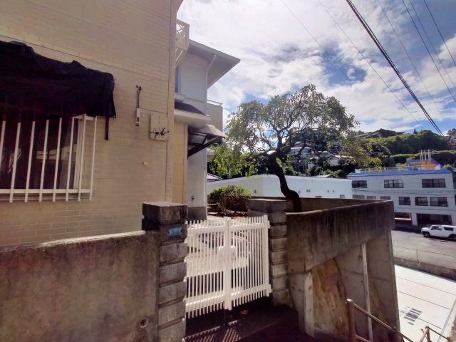 高梨町５LDKプラス１SLDKの玄関