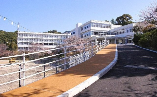 高梨町５LDKプラス１SLDKの周辺