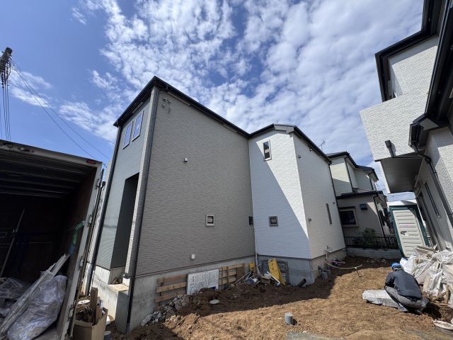 松戸市松飛台新築戸建の外観|B号棟外観・8月21日撮影・もうすぐ完成！