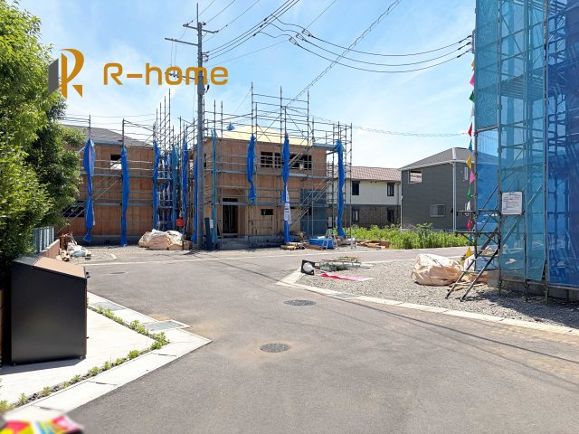 水戸市平須町第8　新築戸建て　5号棟の前面道路含む現地写真|周辺環境も併せて案内致します♪
閑静な住宅地で笑顔あふれる新生活！
ぜひ現地へお越しください♪