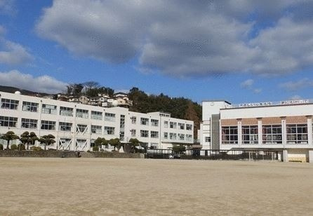 松瀬町土地（建物付）の周辺