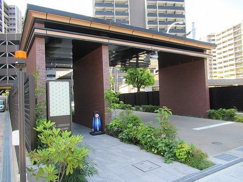 福岡市東区千早５丁目の賃貸マンションのエントランス|その他：エントランスゲート     （2026年5月撮影）