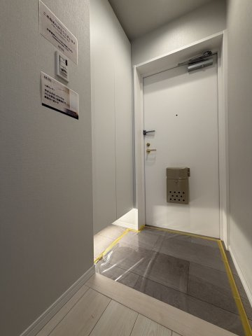 ヴィーヴル草加の玄関