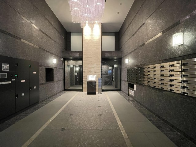ルーブル川崎都町壱番館のエントランス