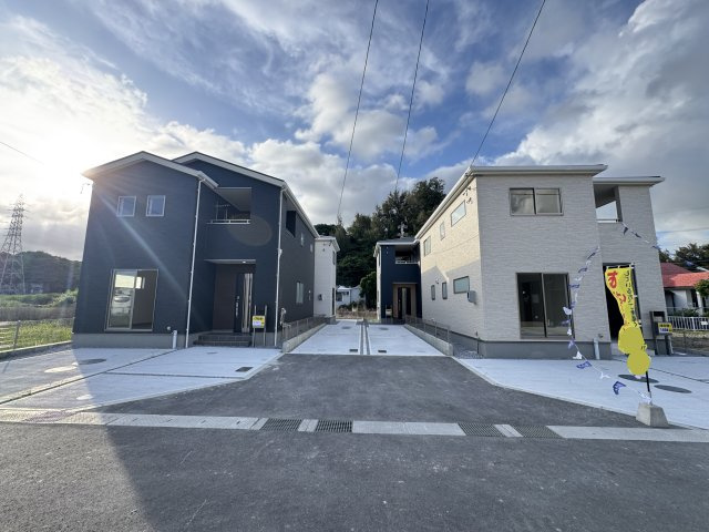 うるま市前原（全10棟）7号棟の外観|7号棟　並列駐車2台可♪