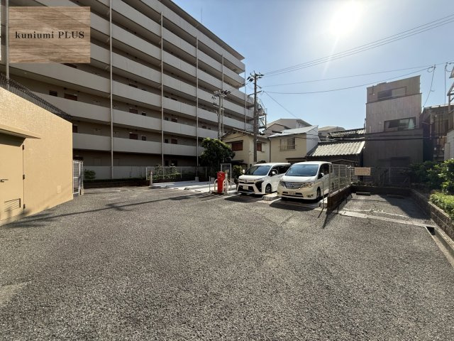 ファミール都島ステーションサイドの駐車場
