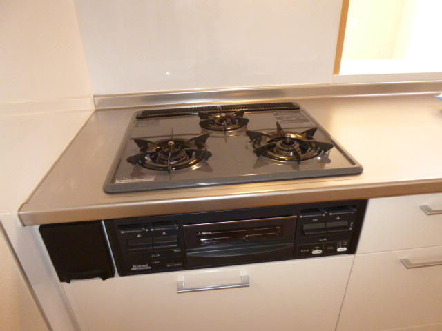 カンパーニャ・ワンＡのキッチン|3口コンロ