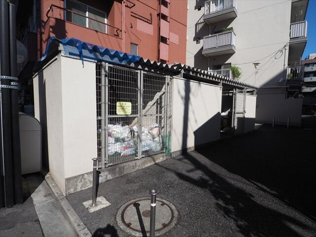 【その他共用部分】 | 登戸ハイデンス | ゴミ置場は２４時間排出可能 