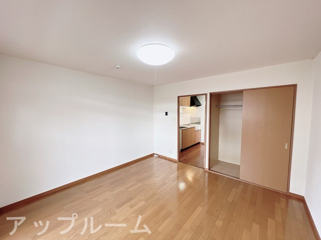 サニーハイツ外堀Bの居間・リビング