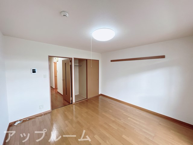 サニーハイツ外堀Bの居間・リビング