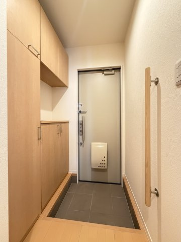 リラフォートの玄関