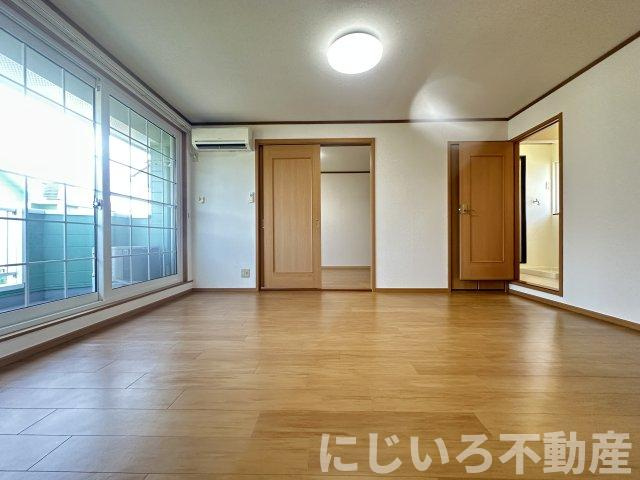 コーポリンクス1の居間・リビング