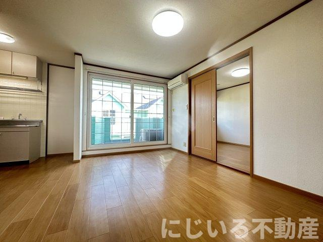 コーポリンクス1の居間・リビング