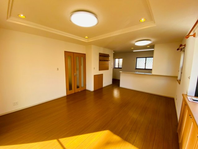 ふじき野３丁目　中古戸建ての居間・リビング