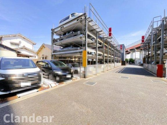 マトール鹿浜ライフスクエアの駐車場|ドキドキの新生活も、安心してスタート。ぴったりの住まいを見つけませんか？クランディアが一緒に住まい選びをサポートします‼　まずは、お気軽にお問合せください　＃クランディア