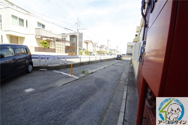 YKハイツ宮の上の駐車場
