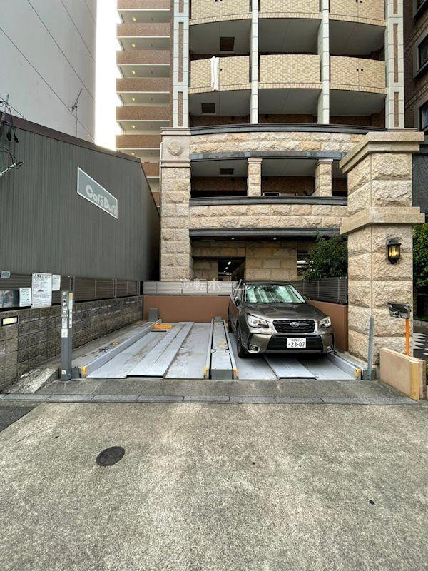 プレサンス新栄リミックス　名古屋市賃貸　仲介手数料無料の駐車場