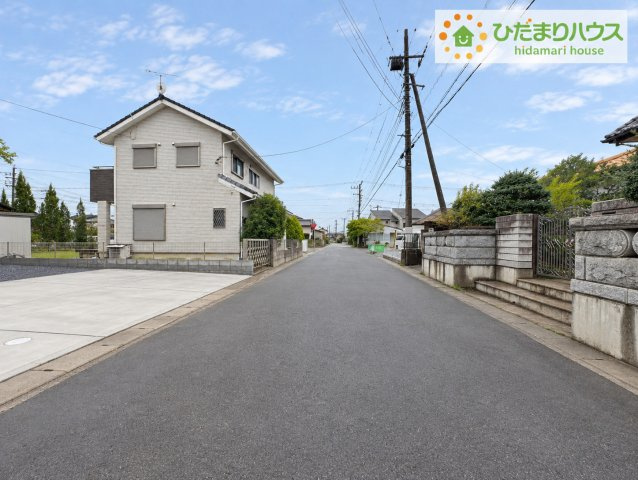 ひたちなか市相金町　新築戸建　A号棟の前面道路含む現地写真|閑静な住宅地で叶える穏やかな新生活☆彡