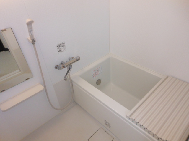 アーバンハイツ巣鴨Ｂ棟　３０７号室の浴室