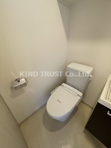 エステムコート梅田・天神橋Ⅲアヴァンテのトイレ|落ち着いた色調のトイレです