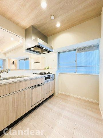 ヴィラロイヤル両国のキッチン|ドキドキの新生活も、安心してスタート。ぴったりの住まいを見つけませんか？クランディアが一緒に住まい選びをサポートします‼　まずは、お気軽にお問合せください　＃クランディア
