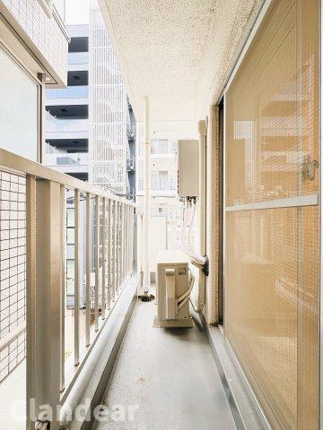 ヴィラロイヤル両国のバルコニー|ドキドキの新生活も、安心してスタート。ぴったりの住まいを見つけませんか？クランディアが一緒に住まい選びをサポートします‼　まずは、お気軽にお問合せください　＃クランディア