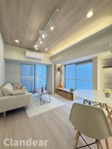 ヴィラロイヤル両国の居間・リビング|ドキドキの新生活も、安心してスタート。ぴったりの住まいを見つけませんか？クランディアが一緒に住まい選びをサポートします‼　まずは、お気軽にお問合せください　＃クランディア
