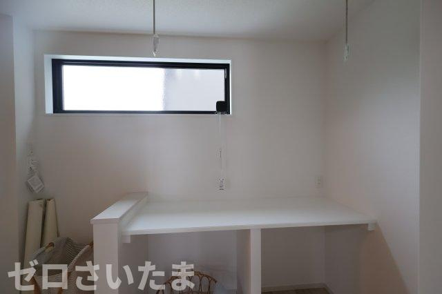 《仲介手数料無料》久喜市野久喜395新築一戸建てリガーレのランドリースペース