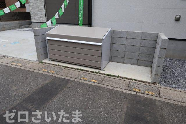 《仲介手数料無料》久喜市野久喜395新築一戸建てリガーレのその他|ゴミ置場は１号棟の北側にあります。